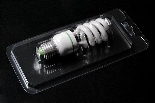 ref.905:Envase blíster para lámpara de bajo consumo E-27 espiral pequeña